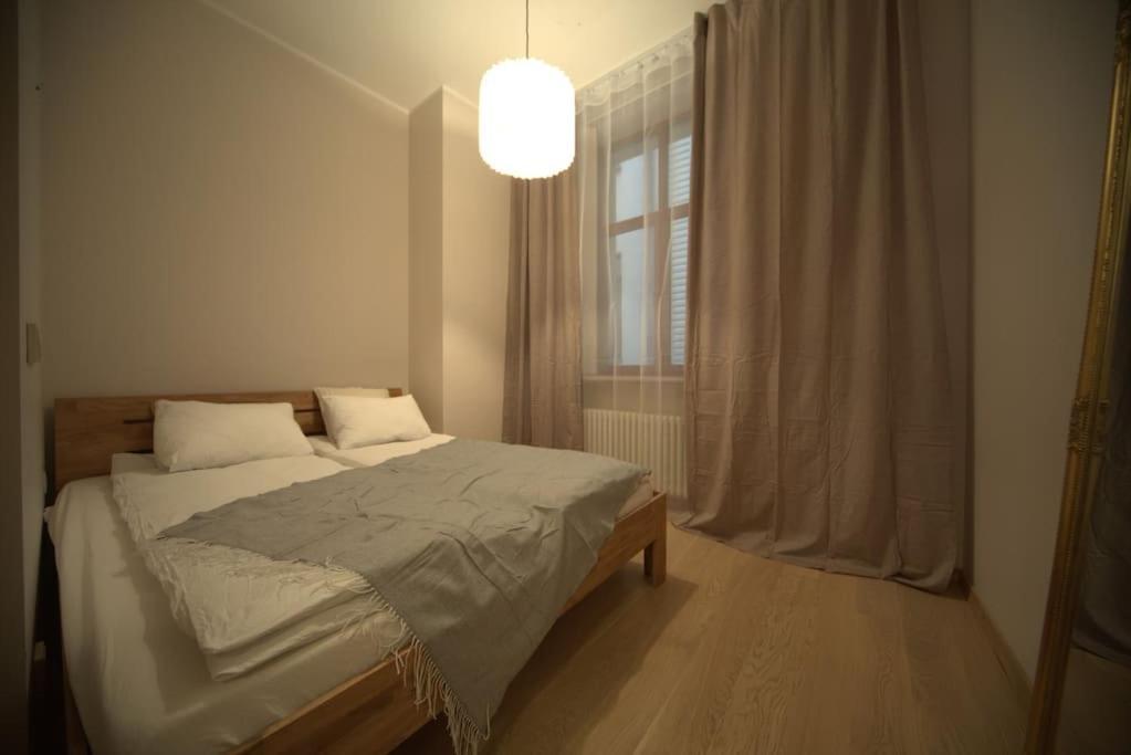 Apartment 3 Bedroom In The Old/t *